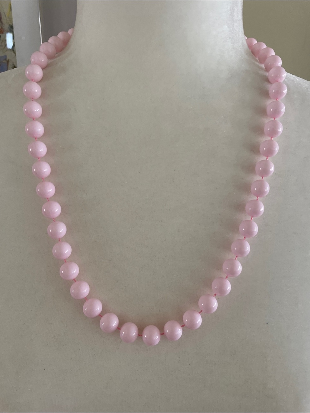 VINTAGE PALE PINK KNOTTED BEAD NECKLACE Pastel Coquette Romantic